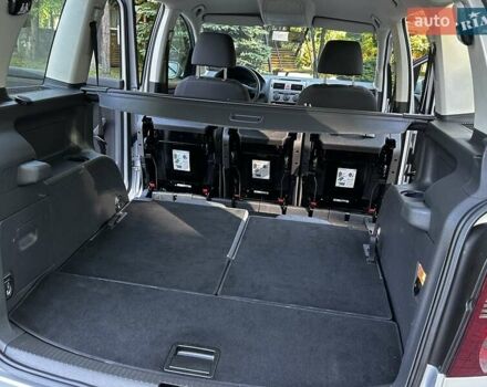 Сірий Фольксваген Туран, об'ємом двигуна 1.6 л та пробігом 230 тис. км за 6750 $, фото 112 на Automoto.ua