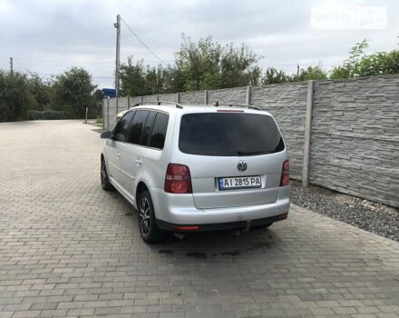 Сірий Фольксваген Туран, об'ємом двигуна 1.98 л та пробігом 360 тис. км за 5850 $, фото 5 на Automoto.ua
