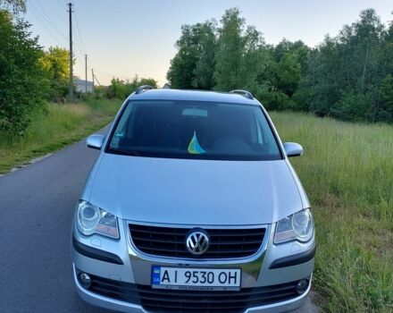 Серый Фольксваген Туран, объемом двигателя 1.4 л и пробегом 200 тыс. км за 7000 $, фото 4 на Automoto.ua