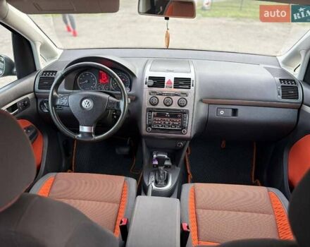 Серый Фольксваген Туран, объемом двигателя 1.39 л и пробегом 257 тыс. км за 7100 $, фото 18 на Automoto.ua