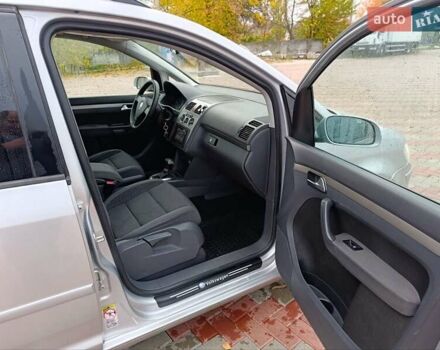 Сірий Фольксваген Туран, об'ємом двигуна 1.9 л та пробігом 285 тис. км за 7900 $, фото 3 на Automoto.ua