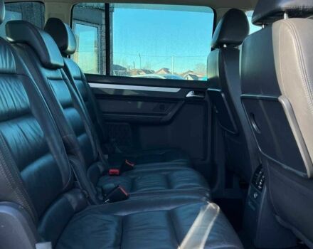 Серый Фольксваген Туран, объемом двигателя 1.4 л и пробегом 242 тыс. км за 7000 $, фото 19 на Automoto.ua