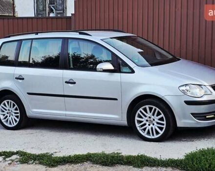 Сірий Фольксваген Туран, об'ємом двигуна 1.6 л та пробігом 225 тис. км за 7777 $, фото 10 на Automoto.ua