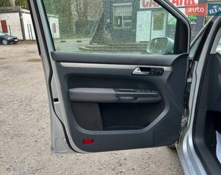 Серый Фольксваген Туран, объемом двигателя 1.6 л и пробегом 262 тыс. км за 6700 $, фото 11 на Automoto.ua