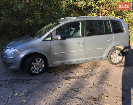 Серый Фольксваген Туран, объемом двигателя 1.4 л и пробегом 268 тыс. км за 6200 $, фото 11 на Automoto.ua