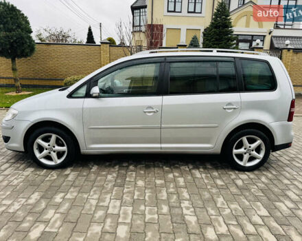 Серый Фольксваген Туран, объемом двигателя 2 л и пробегом 245 тыс. км за 7300 $, фото 8 на Automoto.ua