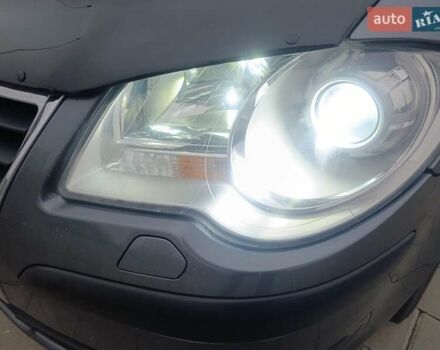 Серый Фольксваген Туран, объемом двигателя 1.6 л и пробегом 224 тыс. км за 7300 $, фото 9 на Automoto.ua