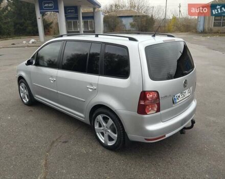 Серый Фольксваген Туран, объемом двигателя 1.6 л и пробегом 254 тыс. км за 7650 $, фото 17 на Automoto.ua