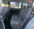 Серый Фольксваген Туран, объемом двигателя 1.6 л и пробегом 225 тыс. км за 6700 $, фото 28 на Automoto.ua
