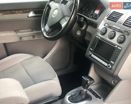 Сірий Фольксваген Туран, об'ємом двигуна 2 л та пробігом 254 тис. км за 6700 $, фото 42 на Automoto.ua