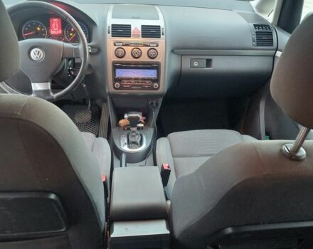 Сірий Фольксваген Туран, об'ємом двигуна 1.4 л та пробігом 237 тис. км за 6200 $, фото 4 на Automoto.ua