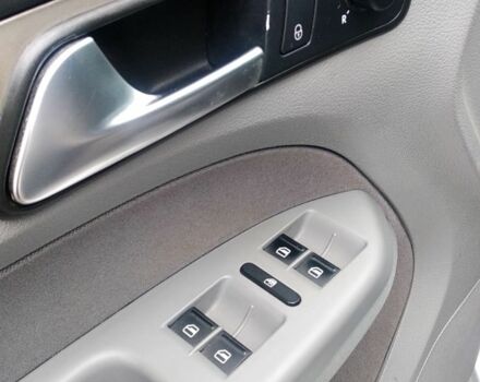 Серый Фольксваген Туран, объемом двигателя 1.9 л и пробегом 260 тыс. км за 6900 $, фото 7 на Automoto.ua