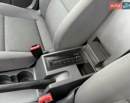 Сірий Фольксваген Туран, об'ємом двигуна 1.4 л та пробігом 187 тис. км за 6650 $, фото 45 на Automoto.ua