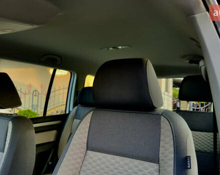 Сірий Фольксваген Туран, об'ємом двигуна 1.6 л та пробігом 218 тис. км за 8400 $, фото 32 на Automoto.ua