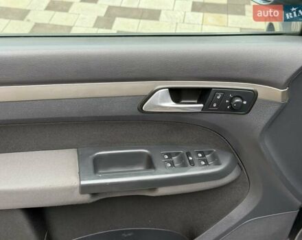 Серый Фольксваген Туран, объемом двигателя 1.6 л и пробегом 251 тыс. км за 6950 $, фото 20 на Automoto.ua