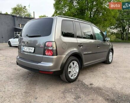 Серый Фольксваген Туран, объемом двигателя 1.39 л и пробегом 257 тыс. км за 7100 $, фото 9 на Automoto.ua