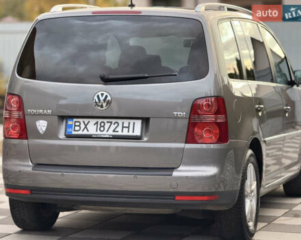 Сірий Фольксваген Туран, об'ємом двигуна 1.9 л та пробігом 221 тис. км за 6600 $, фото 18 на Automoto.ua