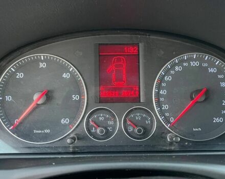 Серый Фольксваген Туран, объемом двигателя 0 л и пробегом 280 тыс. км за 2650 $, фото 5 на Automoto.ua