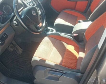 Сірий Фольксваген Туран, об'ємом двигуна 1.4 л та пробігом 175 тис. км за 6700 $, фото 9 на Automoto.ua