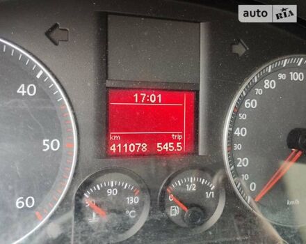 Сірий Фольксваген Туран, об'ємом двигуна 1.9 л та пробігом 411 тис. км за 6500 $, фото 5 на Automoto.ua