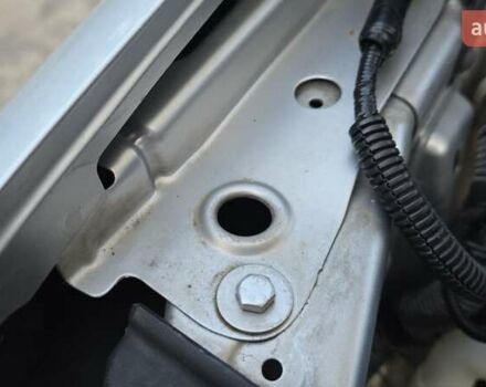 Сірий Фольксваген Туран, об'ємом двигуна 1.6 л та пробігом 225 тис. км за 7777 $, фото 22 на Automoto.ua