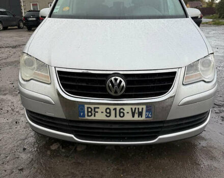 Сірий Фольксваген Туран, об'ємом двигуна 1.9 л та пробігом 226 тис. км за 7900 $, фото 3 на Automoto.ua