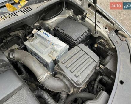 Серый Фольксваген Туран, объемом двигателя 1.6 л и пробегом 262 тыс. км за 6700 $, фото 28 на Automoto.ua