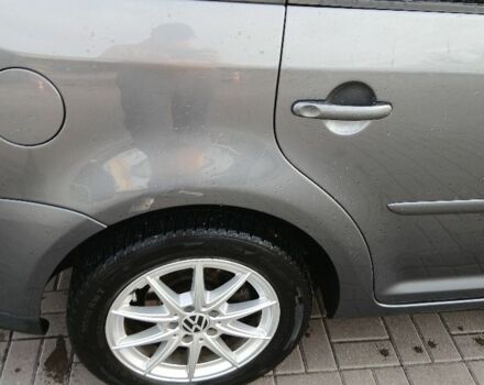 Серый Фольксваген Туран, объемом двигателя 1.4 л и пробегом 277 тыс. км за 6300 $, фото 18 на Automoto.ua