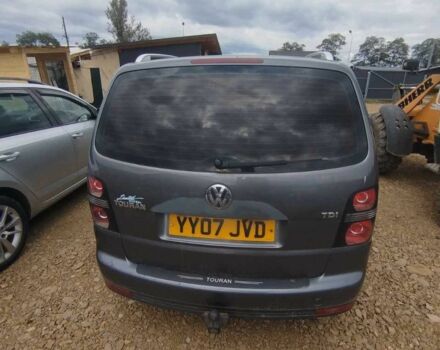 Серый Фольксваген Туран, объемом двигателя 1.9 л и пробегом 250 тыс. км за 3400 $, фото 5 на Automoto.ua