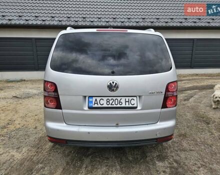 Сірий Фольксваген Туран, об'ємом двигуна 1.97 л та пробігом 315 тис. км за 7100 $, фото 4 на Automoto.ua