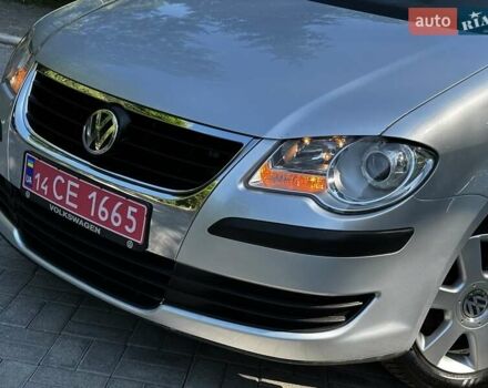 Сірий Фольксваген Туран, об'ємом двигуна 1.6 л та пробігом 230 тис. км за 6750 $, фото 8 на Automoto.ua