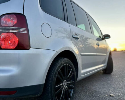 Сірий Фольксваген Туран, об'ємом двигуна 1.4 л та пробігом 248 тис. км за 7500 $, фото 12 на Automoto.ua