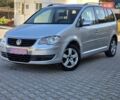 Серый Фольксваген Туран, объемом двигателя 1.6 л и пробегом 225 тыс. км за 6700 $, фото 1 на Automoto.ua