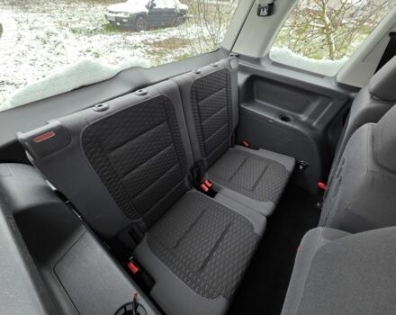 Серый Фольксваген Туран, объемом двигателя 1.4 л и пробегом 240 тыс. км за 5300 $, фото 6 на Automoto.ua