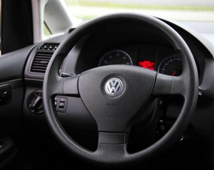 Серый Фольксваген Туран, объемом двигателя 1.6 л и пробегом 218 тыс. км за 8600 $, фото 14 на Automoto.ua