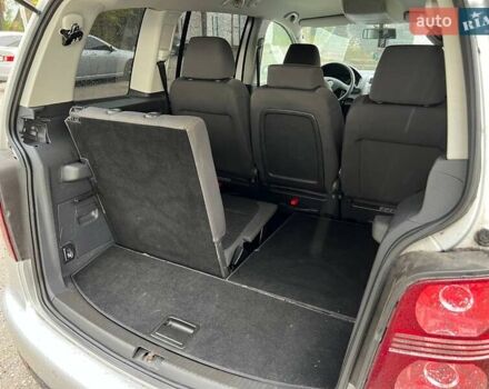 Серый Фольксваген Туран, объемом двигателя 1.6 л и пробегом 262 тыс. км за 6700 $, фото 15 на Automoto.ua