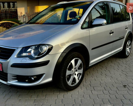 Сірий Фольксваген Туран, об'ємом двигуна 1.6 л та пробігом 218 тис. км за 8400 $, фото 4 на Automoto.ua