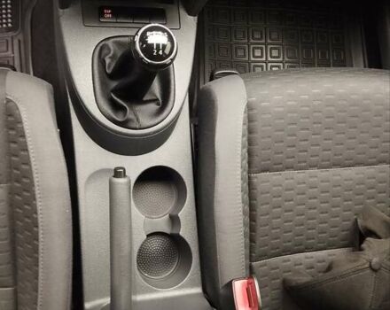 Серый Фольксваген Туран, объемом двигателя 1.6 л и пробегом 254 тыс. км за 7650 $, фото 44 на Automoto.ua