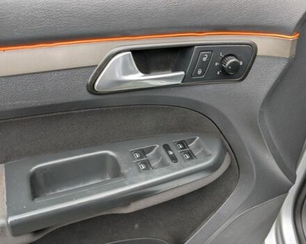 Серый Фольксваген Туран, объемом двигателя 1.4 л и пробегом 211 тыс. км за 5500 $, фото 10 на Automoto.ua