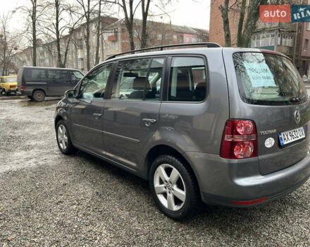 Сірий Фольксваген Туран, об'ємом двигуна 1.39 л та пробігом 208 тис. км за 7200 $, фото 5 на Automoto.ua