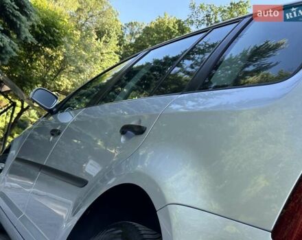 Сірий Фольксваген Туран, об'ємом двигуна 1.6 л та пробігом 230 тис. км за 6750 $, фото 61 на Automoto.ua