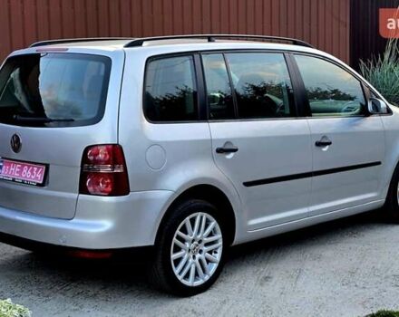 Сірий Фольксваген Туран, об'ємом двигуна 1.6 л та пробігом 225 тис. км за 7777 $, фото 15 на Automoto.ua