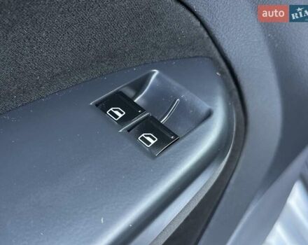 Сірий Фольксваген Туран, об'ємом двигуна 1.6 л та пробігом 230 тис. км за 6750 $, фото 71 на Automoto.ua