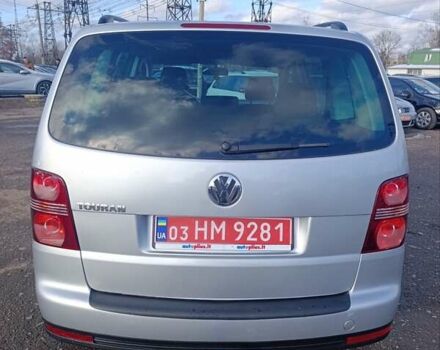 Серый Фольксваген Туран, объемом двигателя 1.6 л и пробегом 203 тыс. км за 6900 $, фото 37 на Automoto.ua