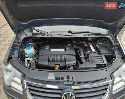 Серый Фольксваген Туран, объемом двигателя 1.6 л и пробегом 196 тыс. км за 7499 $, фото 28 на Automoto.ua
