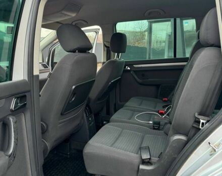 Сірий Фольксваген Туран, об'ємом двигуна 1.9 л та пробігом 340 тис. км за 3100 $, фото 6 на Automoto.ua