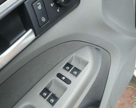 Серый Фольксваген Туран, объемом двигателя 1.4 л и пробегом 216 тыс. км за 6600 $, фото 5 на Automoto.ua