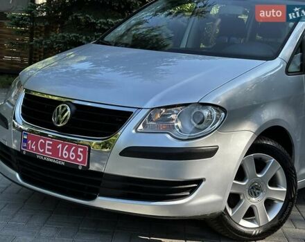 Сірий Фольксваген Туран, об'ємом двигуна 1.6 л та пробігом 230 тис. км за 6750 $, фото 14 на Automoto.ua