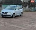 Сірий Фольксваген Туран, об'ємом двигуна 1.98 л та пробігом 316 тис. км за 6000 $, фото 1 на Automoto.ua