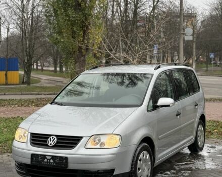 Серый Фольксваген Туран, объемом двигателя 0 л и пробегом 300 тыс. км за 3350 $, фото 1 на Automoto.ua